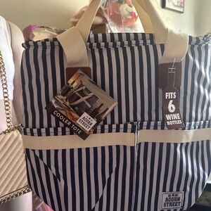 Wine tote bag
